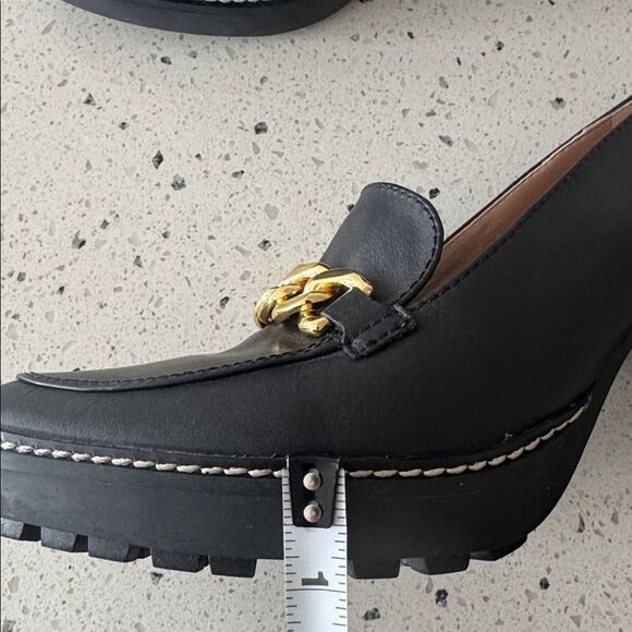 Naturalizer Callie-Moc Black Leather Block Heel Loafers Gold Chain Size 9.5 EUC - Picture 7 of 12